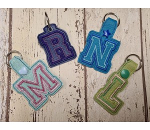 Stickserie - ITH Anhänger College Buchstaben